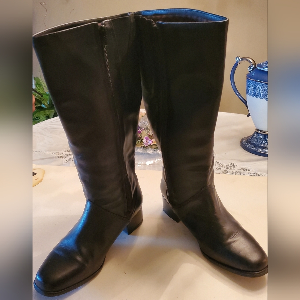 Vintage Regence Boots